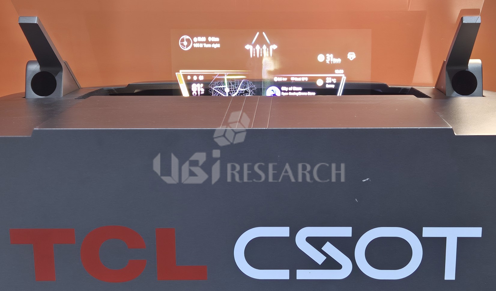 TCL CSOT's 14.3-inch P-HUD display with 45,000 nits ultra-high brightness demonstrated at ICDT 2026